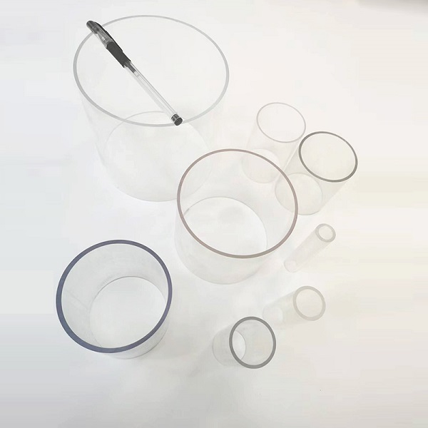 Trattamento superficiale dei tubi in policarbonato.